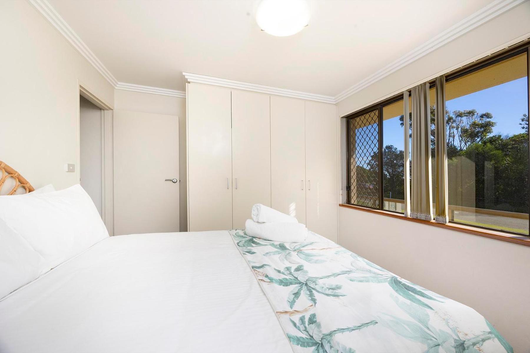 Apartment Pebbles Forster